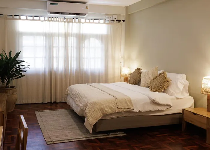 Guest house Baan Nuit Stayhouse 4*
